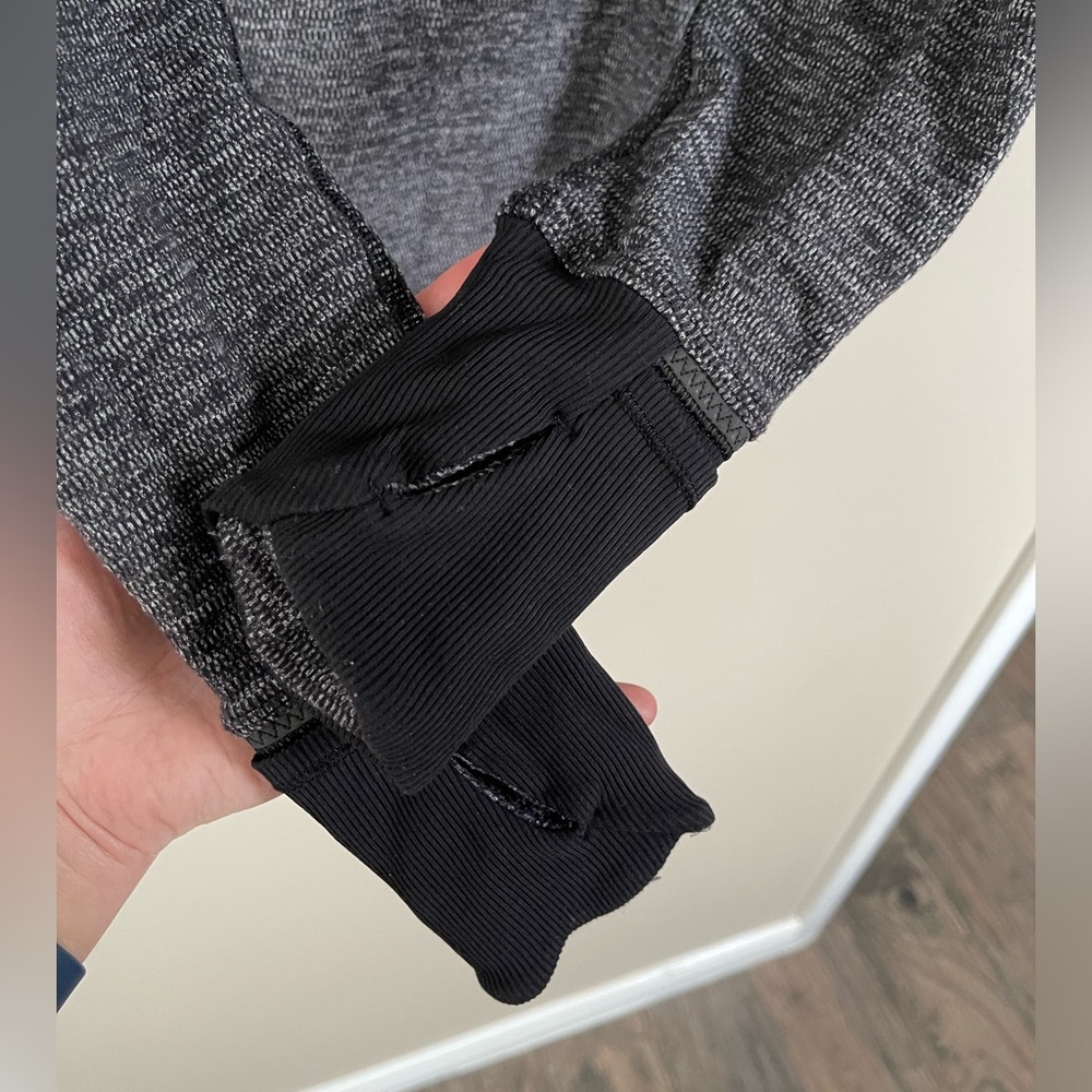 Lululemon Runderful 1/2 Zip - Picture 8 of 10